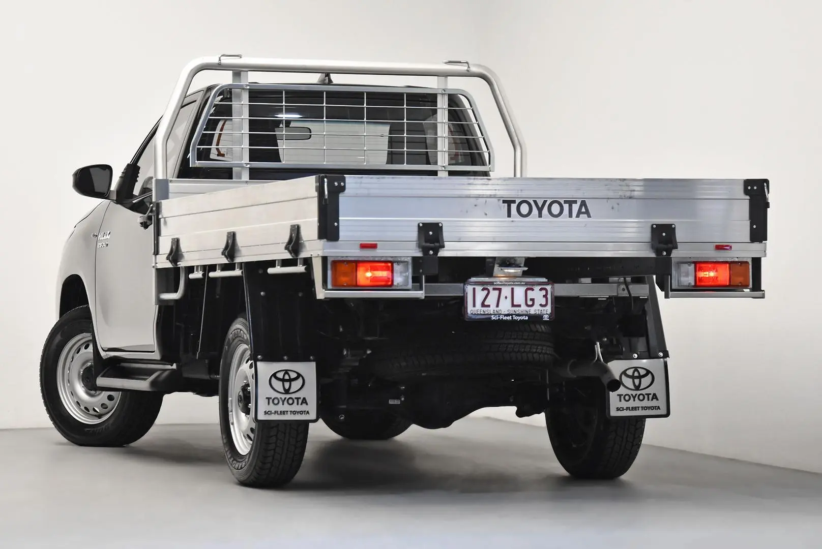 2024 Toyota Hilux Gallery Image 5