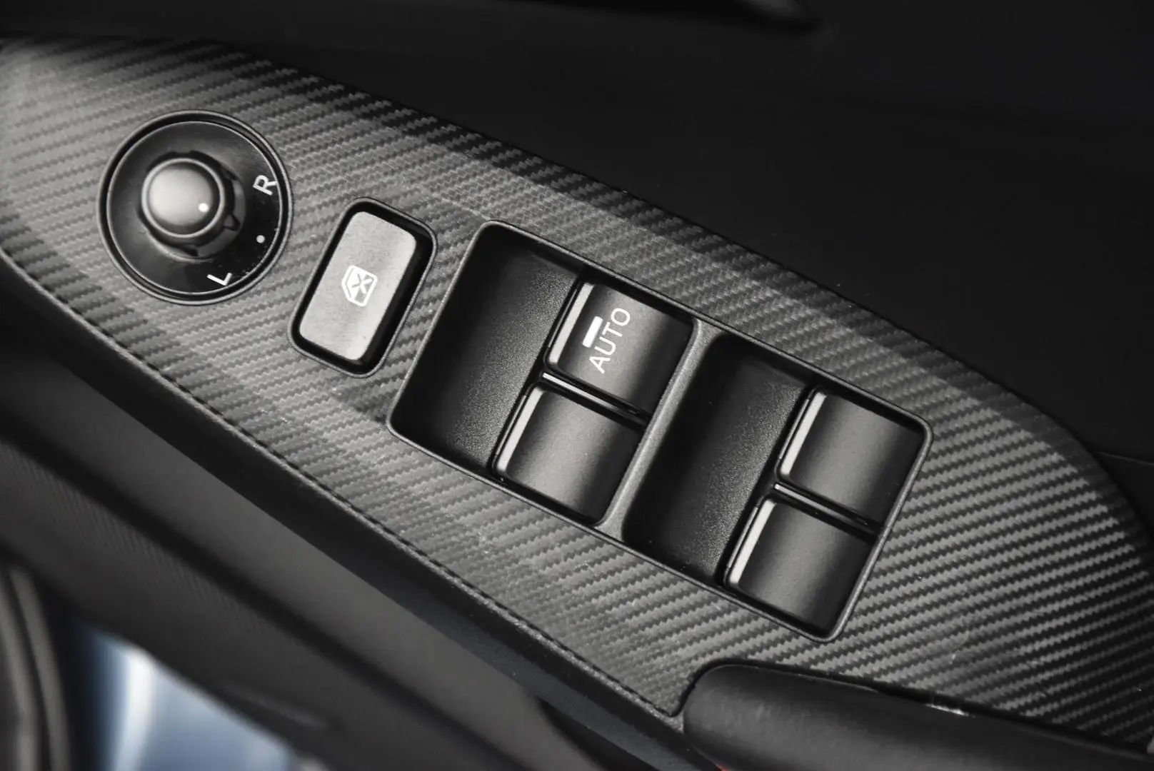 2015 Mazda 3 Gallery Image 9