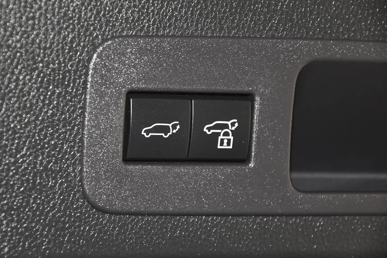 2023 Toyota Landcruiser Gallery Image 23