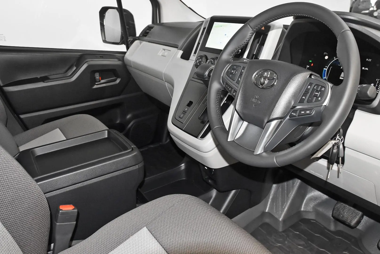 2025 Toyota Hiace Gallery Image 8