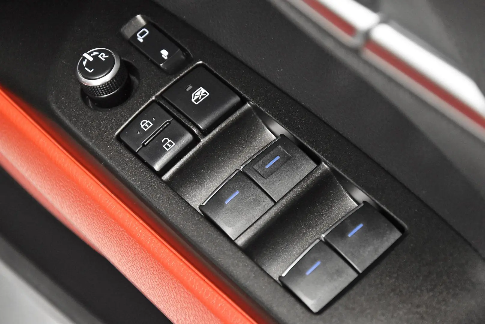 2021 Toyota Camry Gallery Image 9