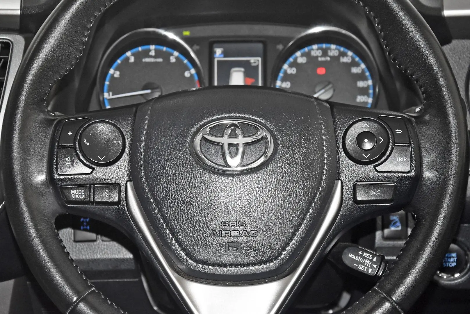 2018 Toyota RAV4 Gallery Image 15
