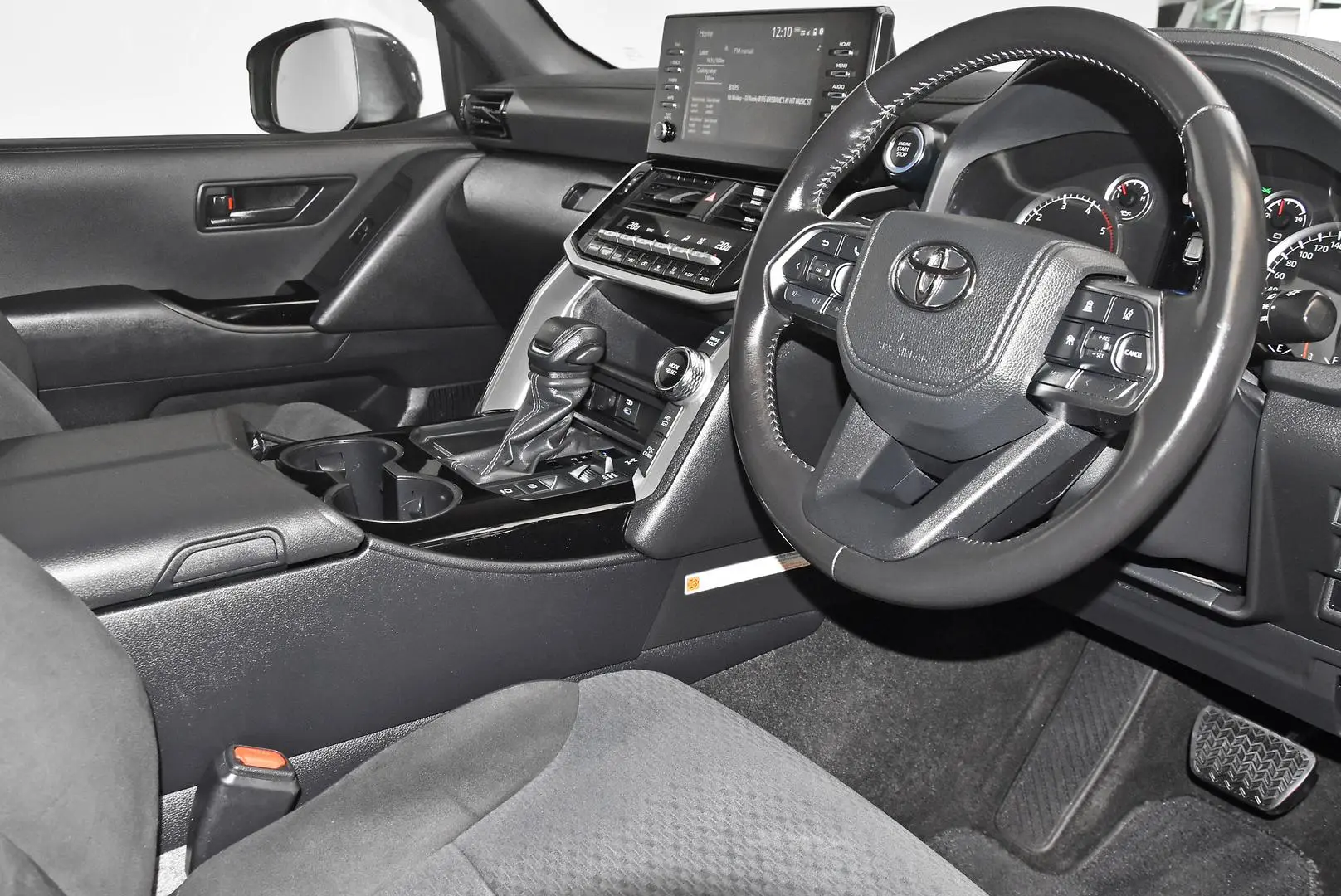 2023 Toyota Landcruiser Gallery Image 7