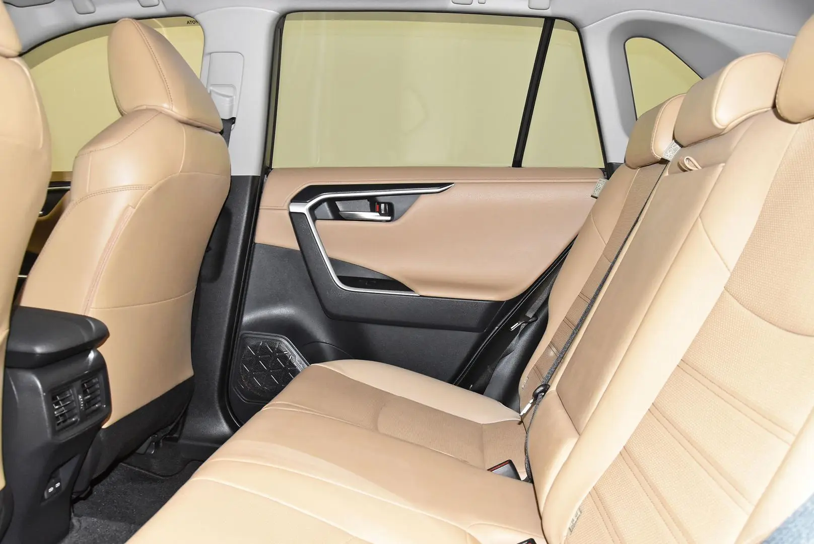 2023 Toyota RAV4 Gallery Image 16