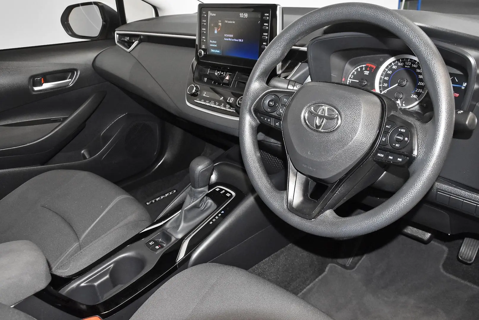 2021 Toyota Corolla Gallery Image 9