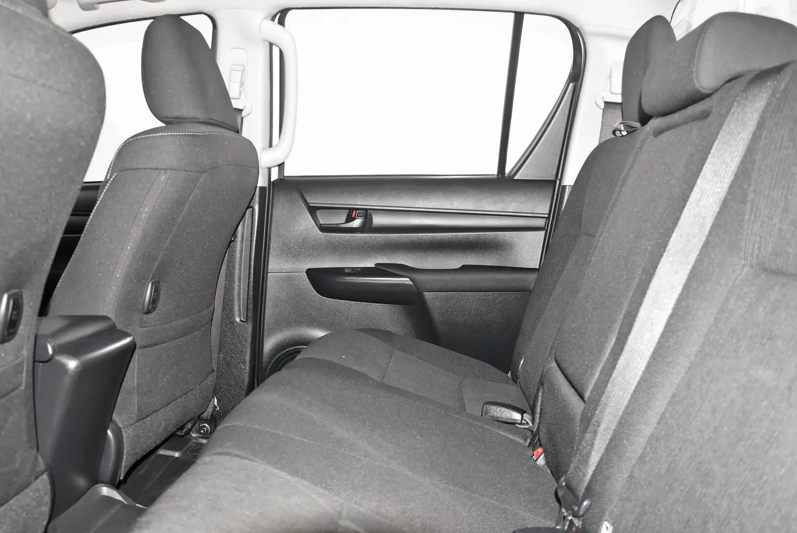 2023 Toyota Hilux Gallery Image 19