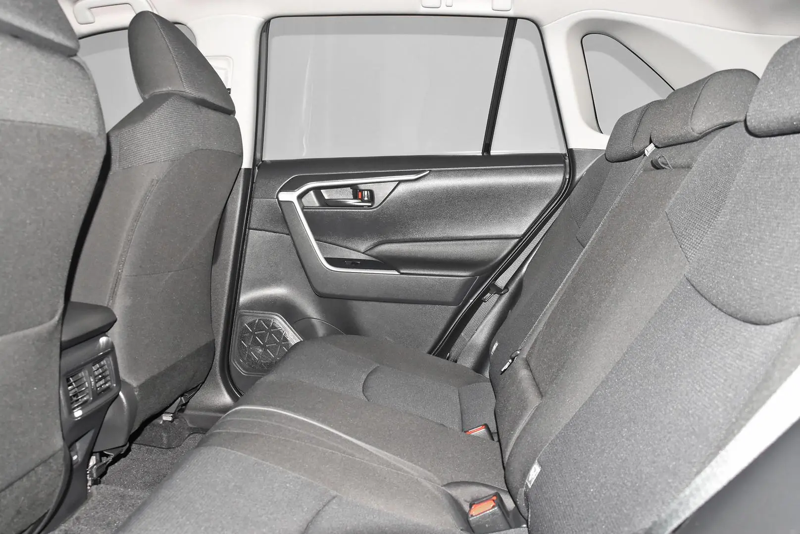 2024 Toyota RAV4 Gallery Image 19