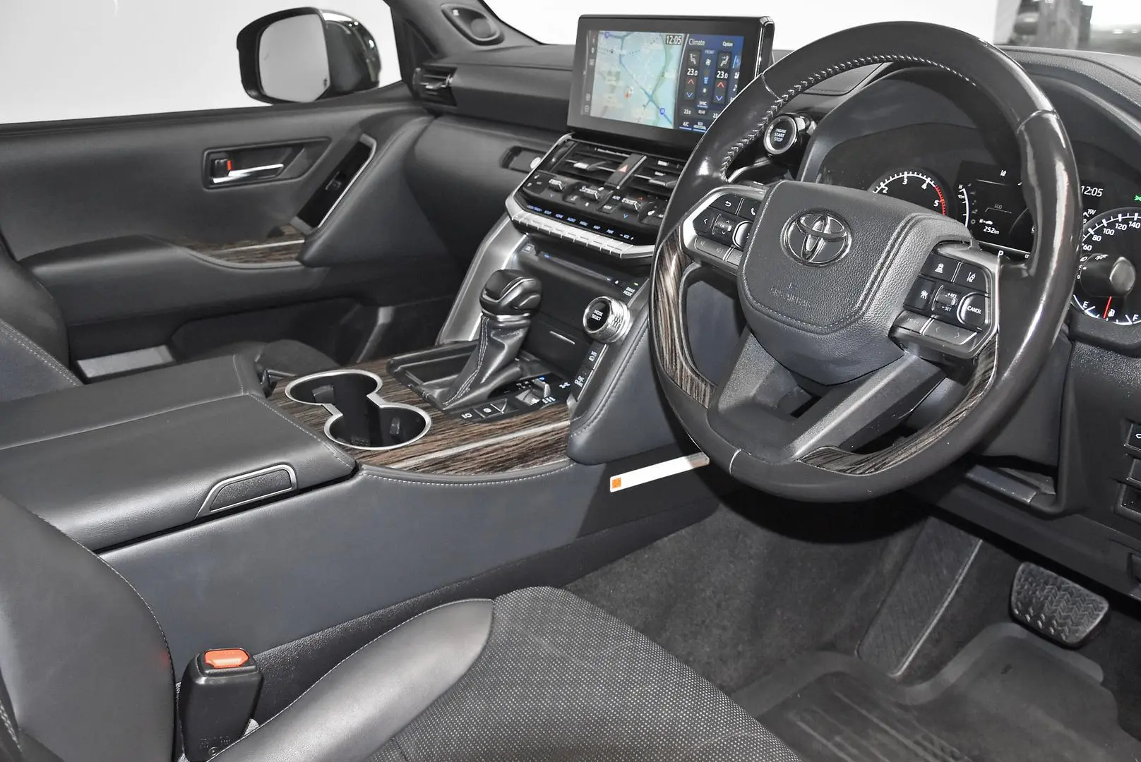 2023 Toyota Landcruiser Gallery Image 8