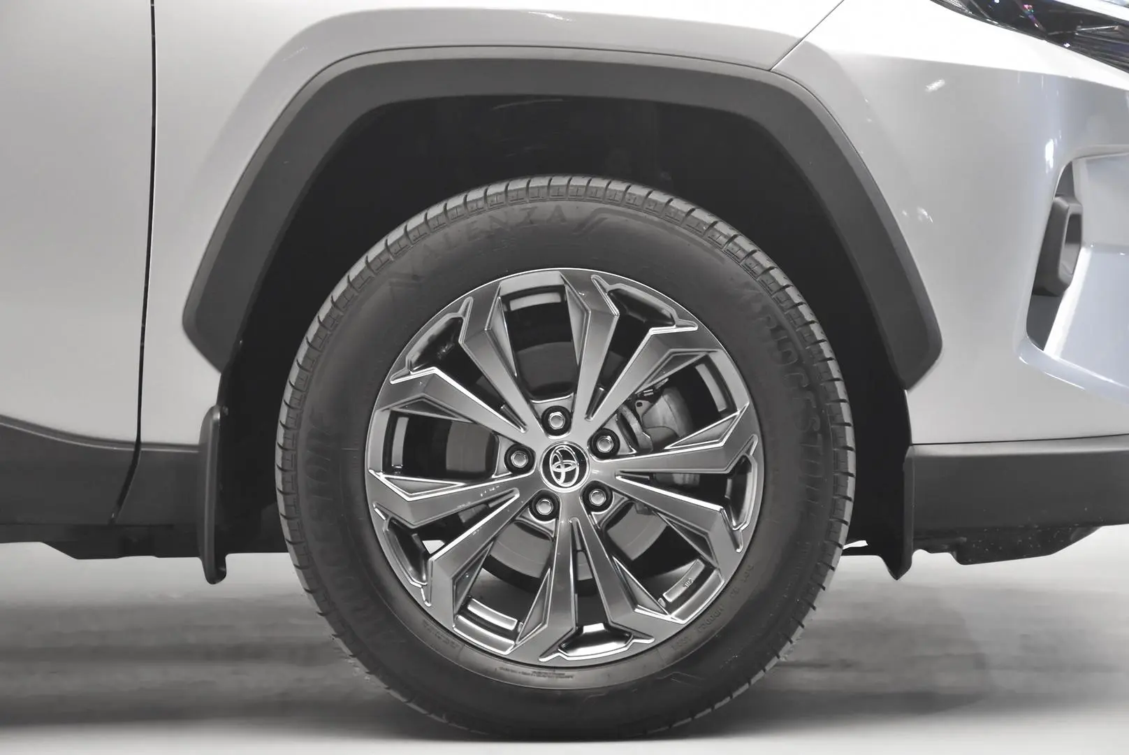 2024 Toyota RAV4 Gallery Image 23