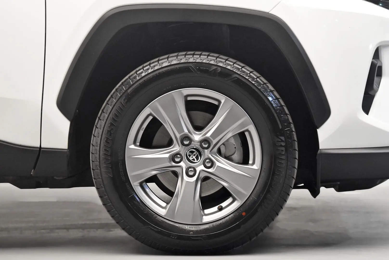 2024 Toyota RAV4 Gallery Image 23