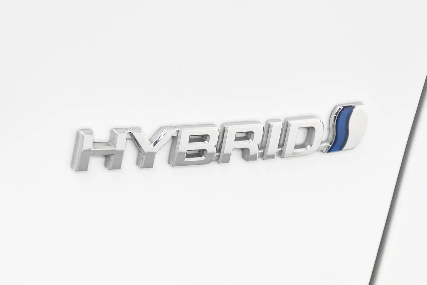 2024 Toyota RAV4 Gallery Image 8