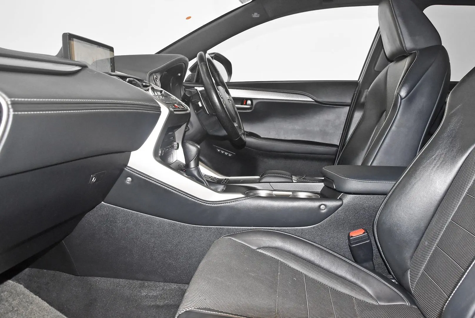 2019 Lexus NX Gallery Image 17