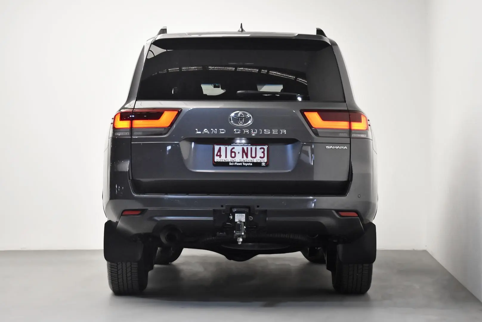 2023 Toyota Landcruiser Gallery Image 6