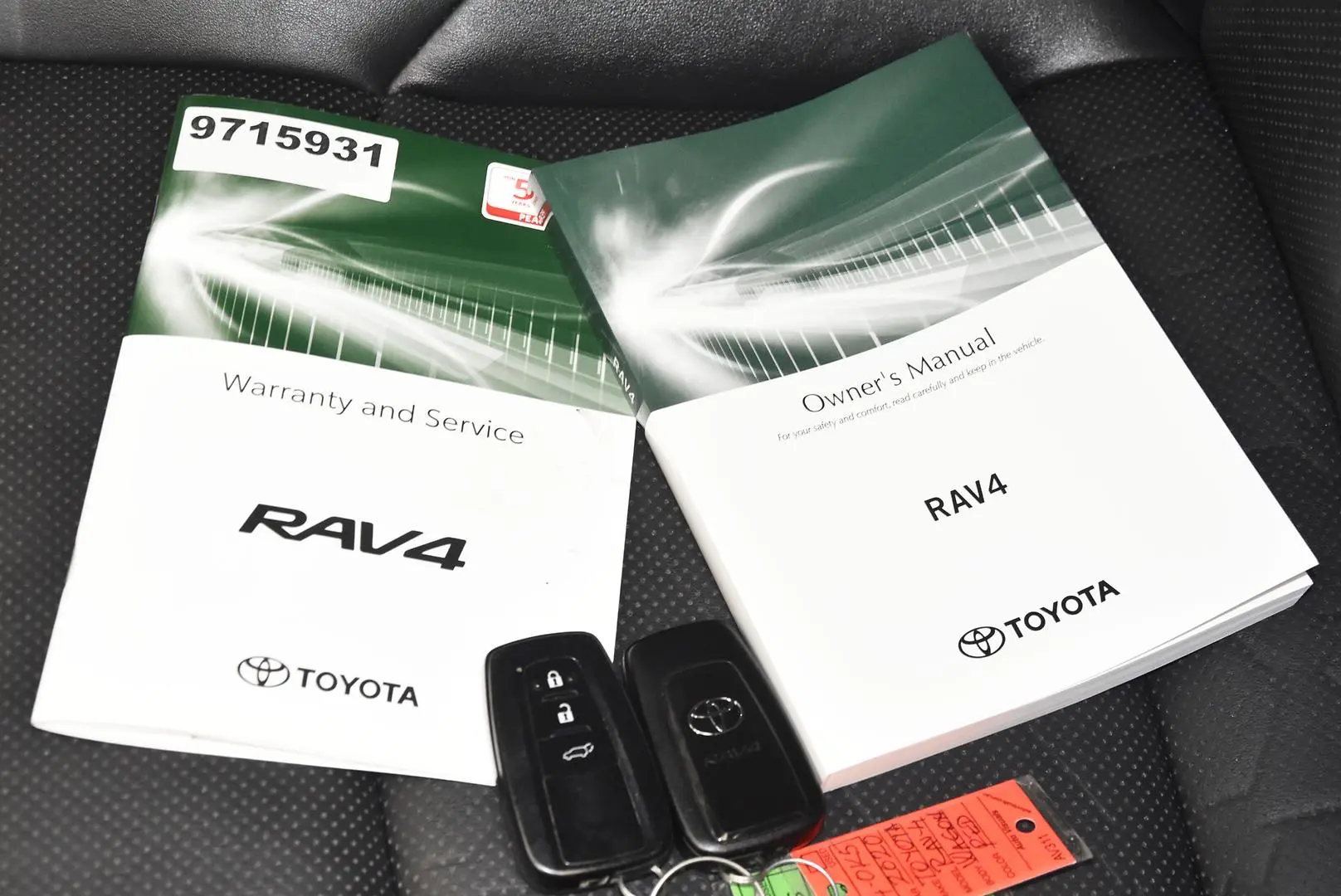 2020 Toyota RAV4 Gallery Image 21