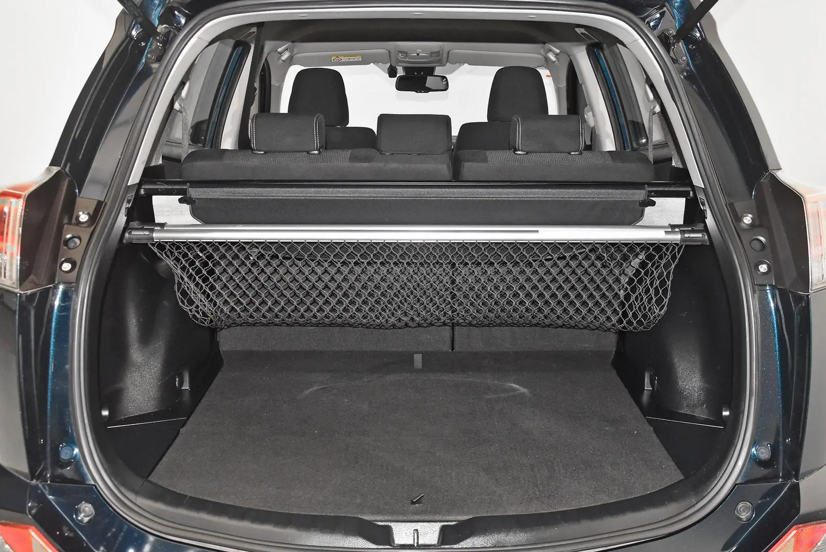 2018 Toyota RAV4 Gallery Image 20