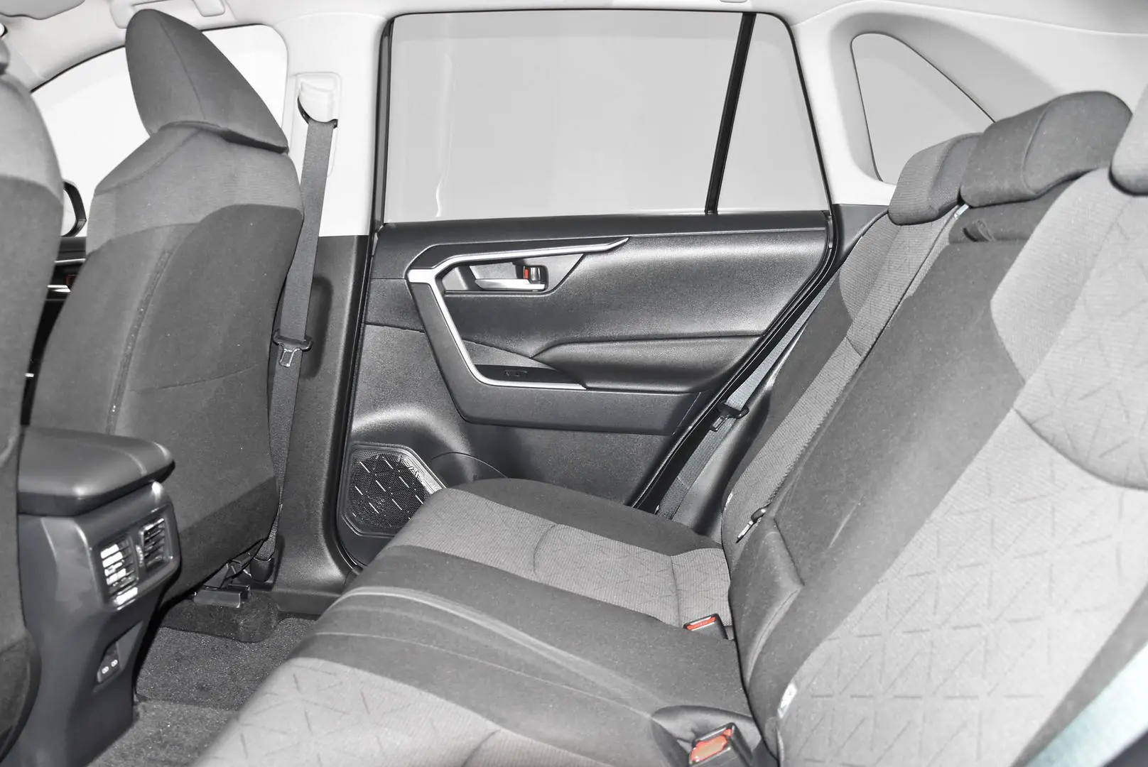 2024 Toyota RAV4 Gallery Image 19