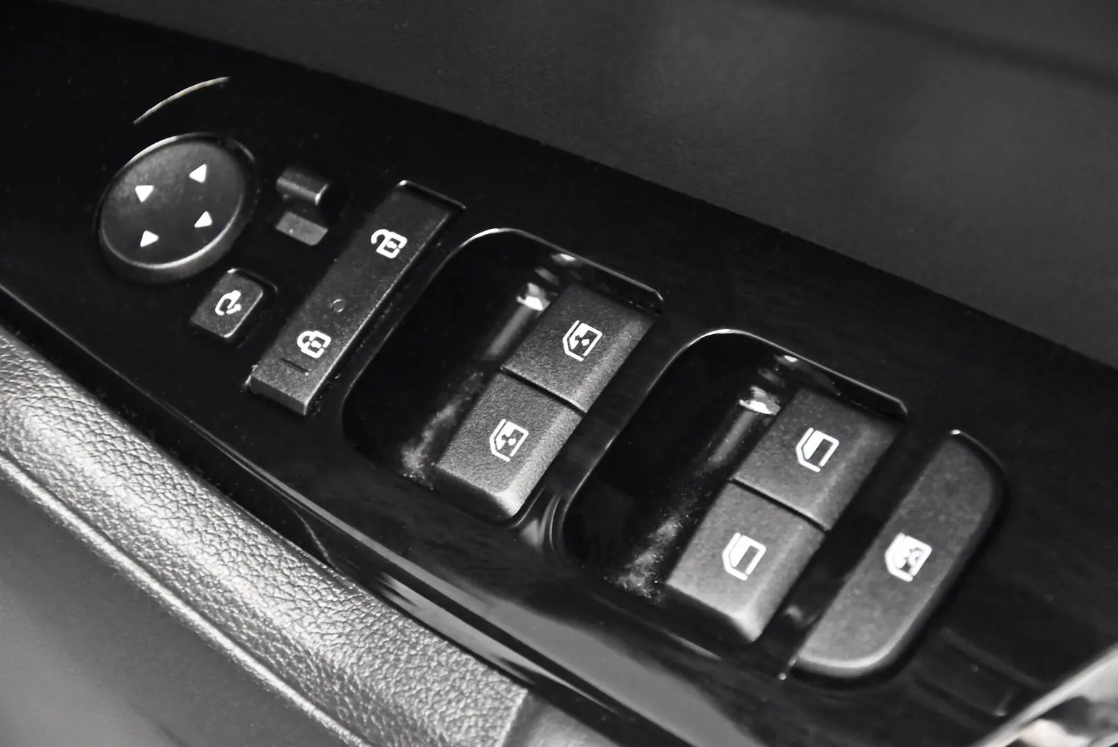 2023 Kia Sportage Gallery Image 9