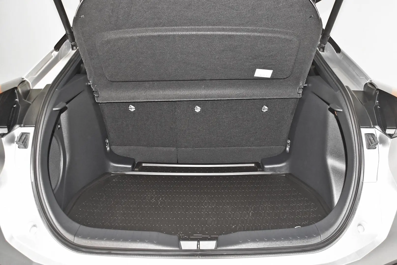 2024 Toyota C-HR Gallery Image 21