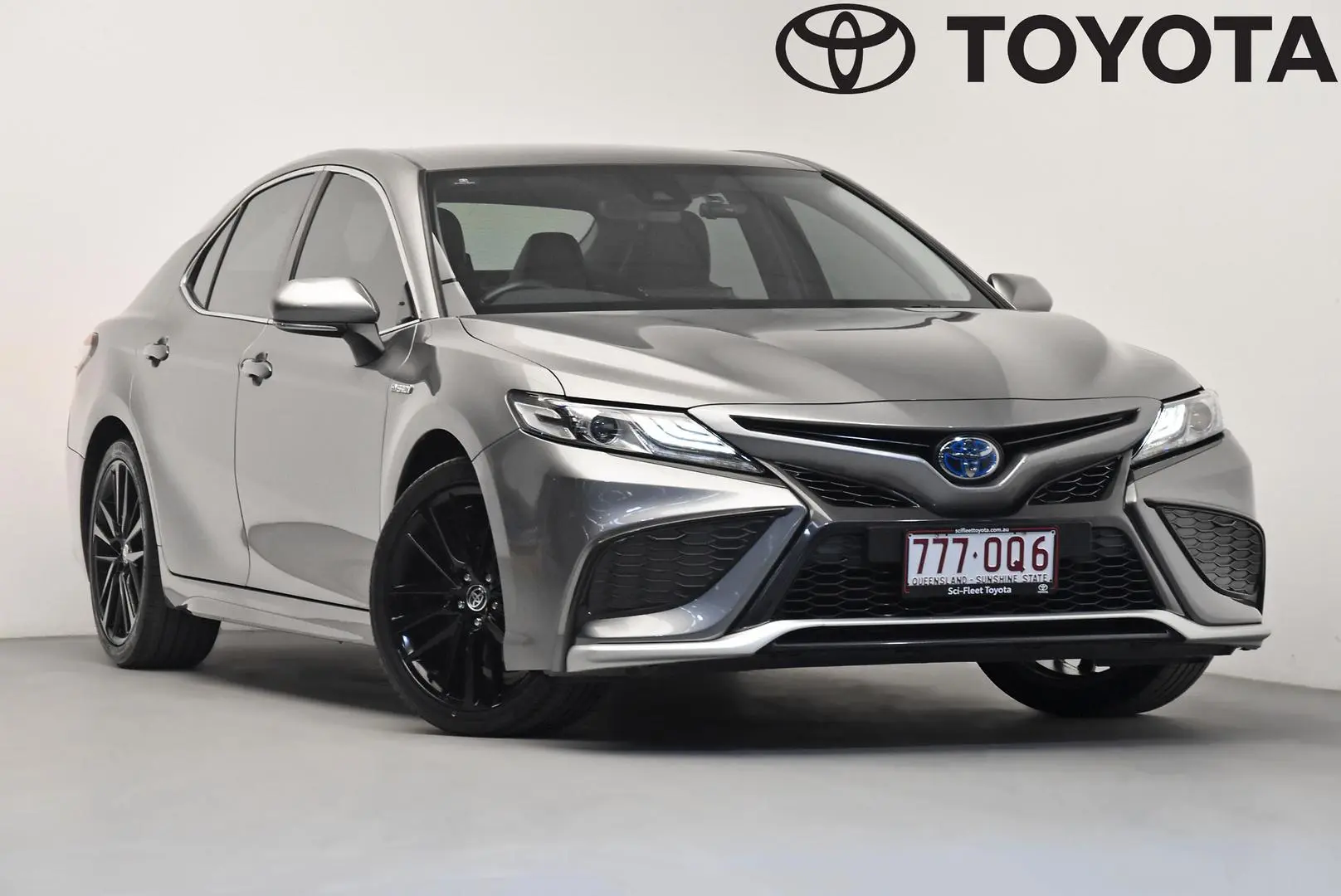 2021 Toyota Camry Gallery Image 1