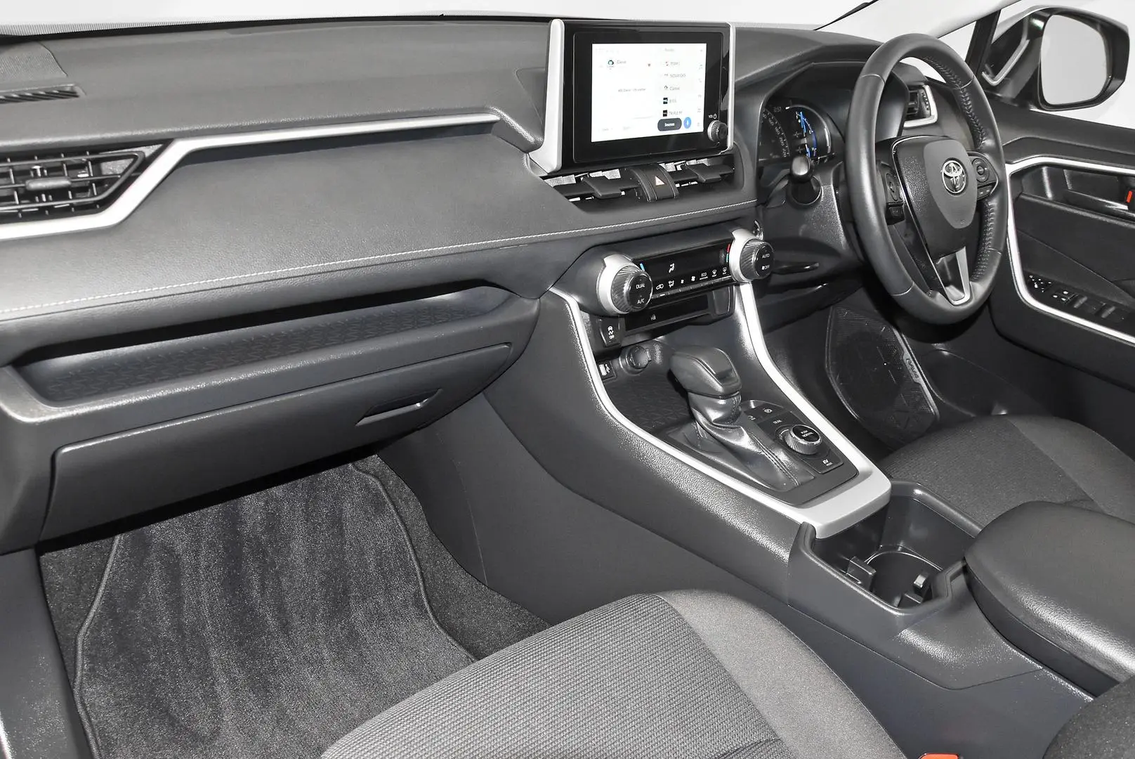 2024 Toyota RAV4 Gallery Image 17