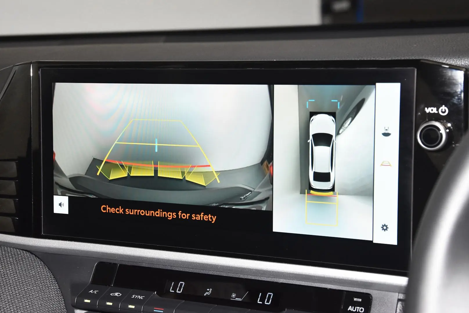 2024 Toyota Camry Gallery Image 12