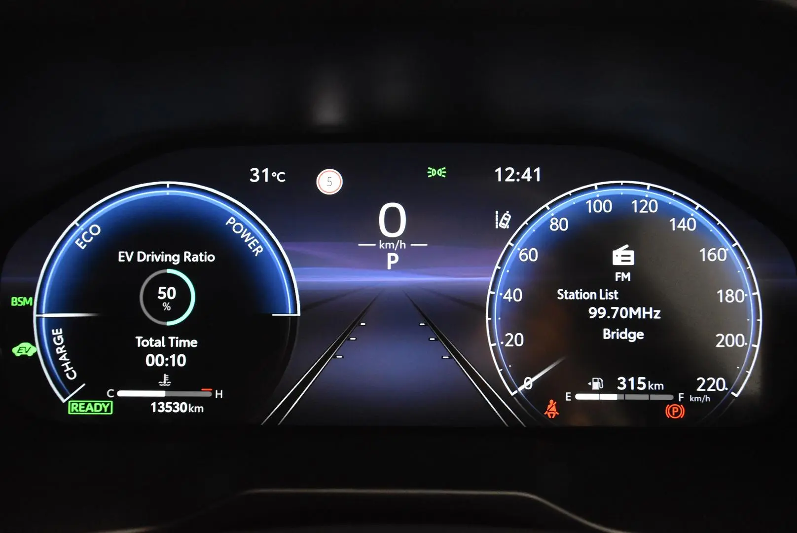 2024 Toyota RAV4 Gallery Image 11