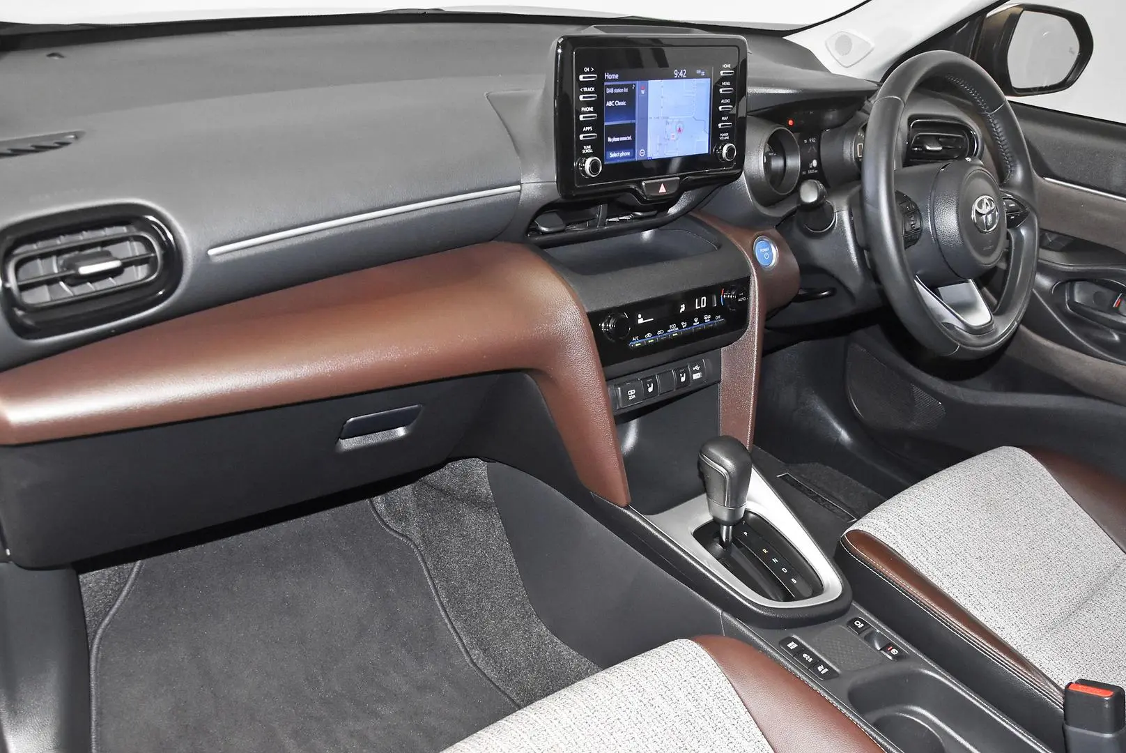 2021 Toyota Yaris Cross Gallery Image 17