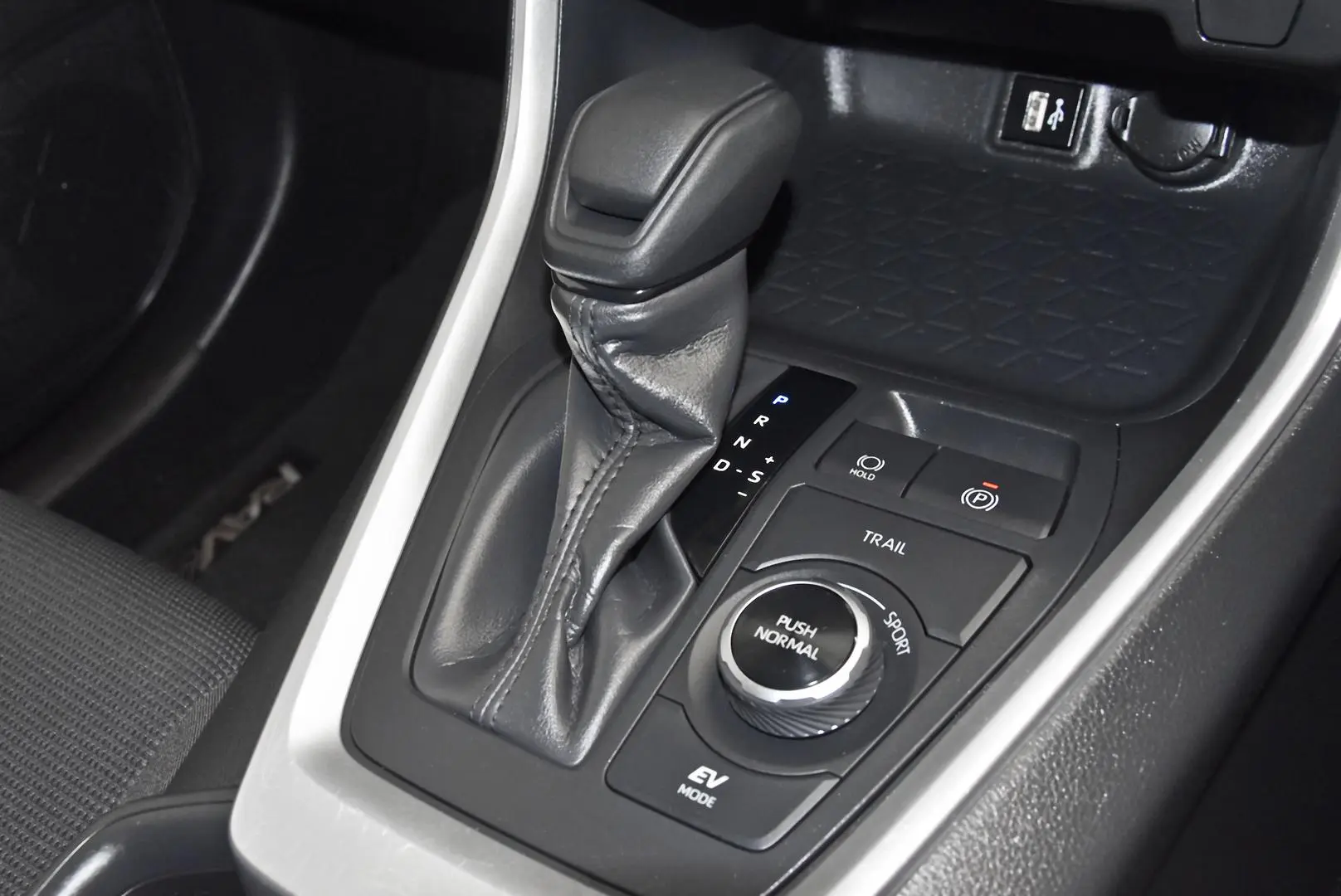 2024 Toyota RAV4 Gallery Image 14