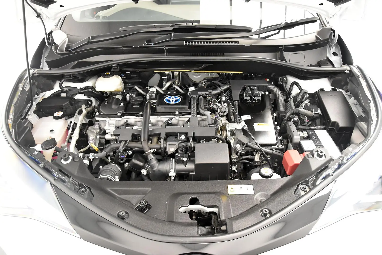 2023 Toyota C-HR Gallery Image 22