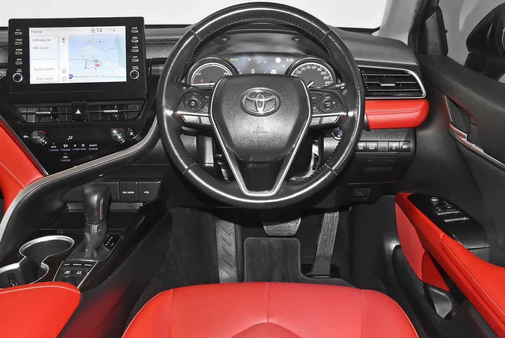 2021 Toyota Camry Gallery Image 14