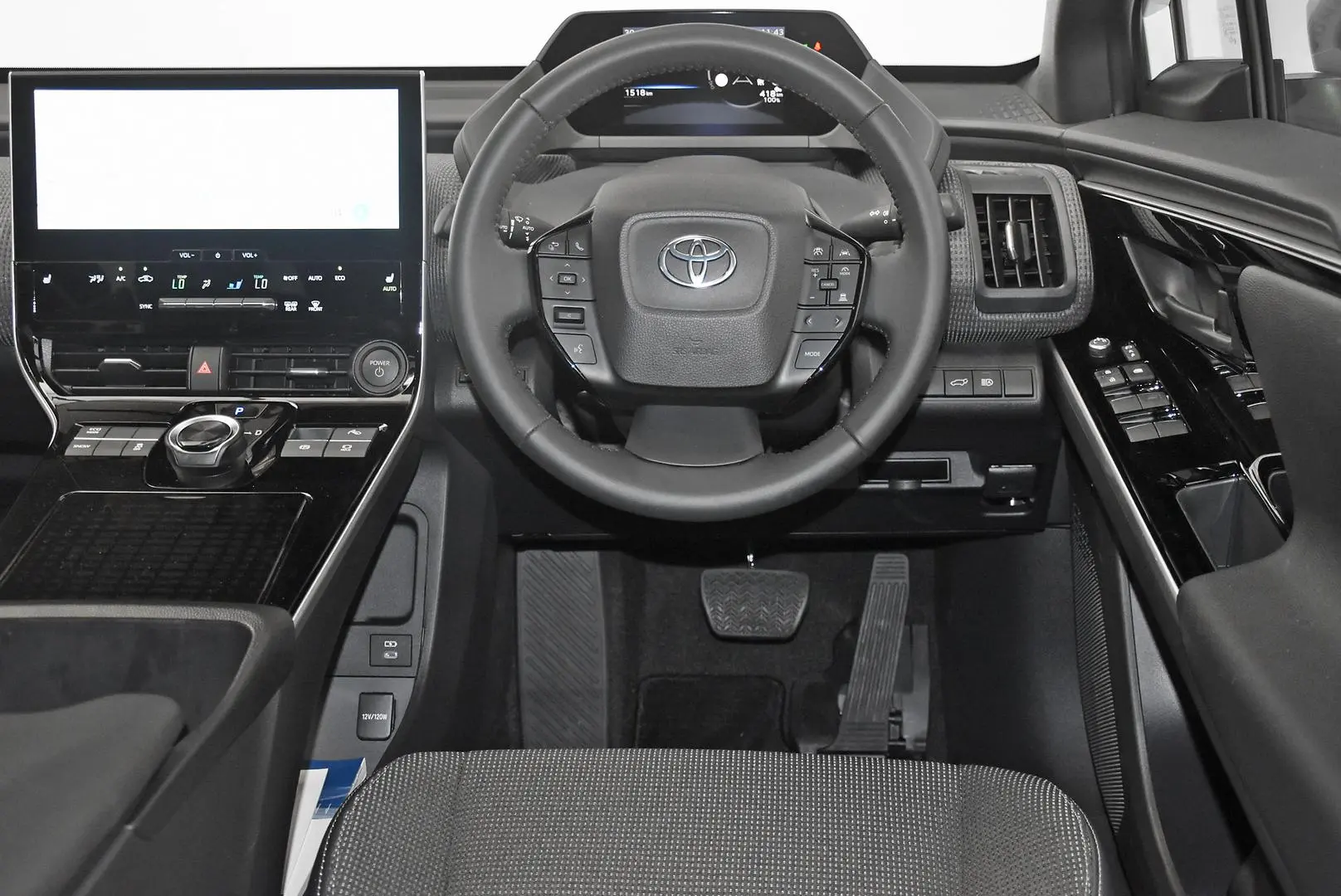 2024 Toyota bZ4X Gallery Image 14