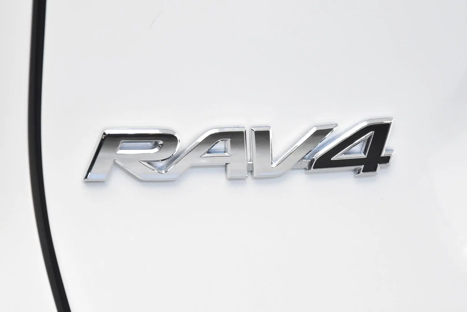 2024 Toyota RAV4 Gallery Image 7