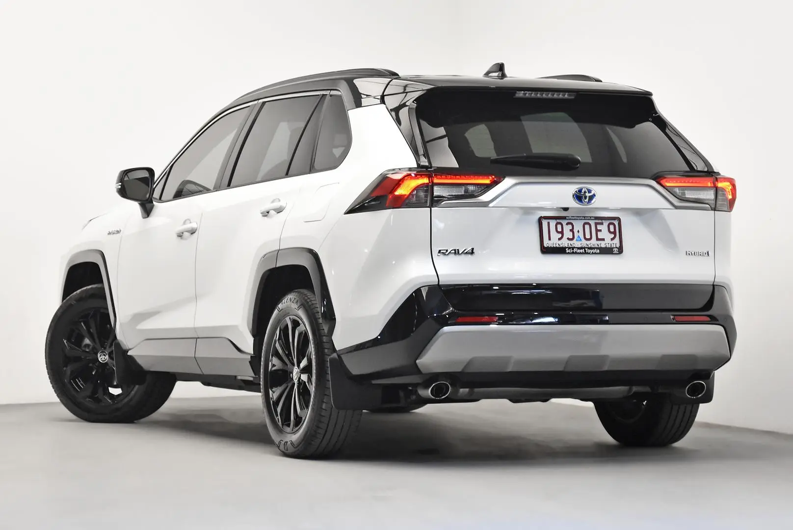 2024 Toyota RAV4 Gallery Image 5