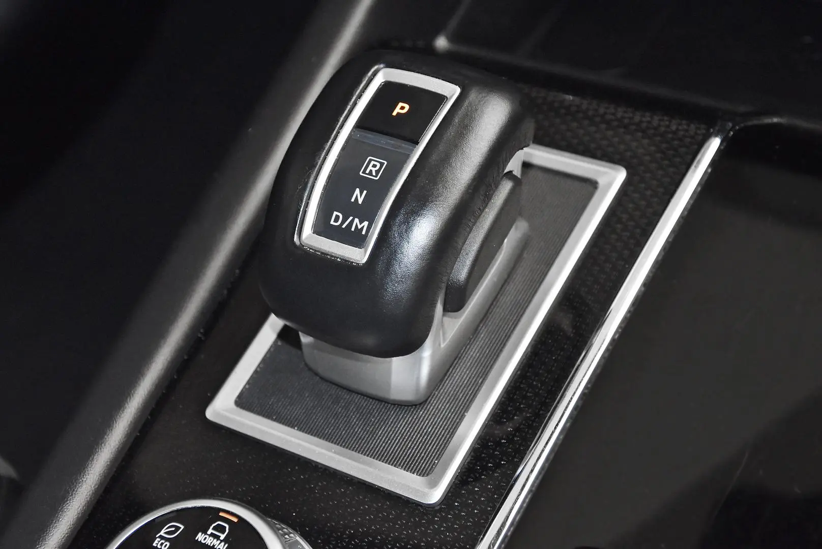 2023 Mitsubishi Outlander Gallery Image 13