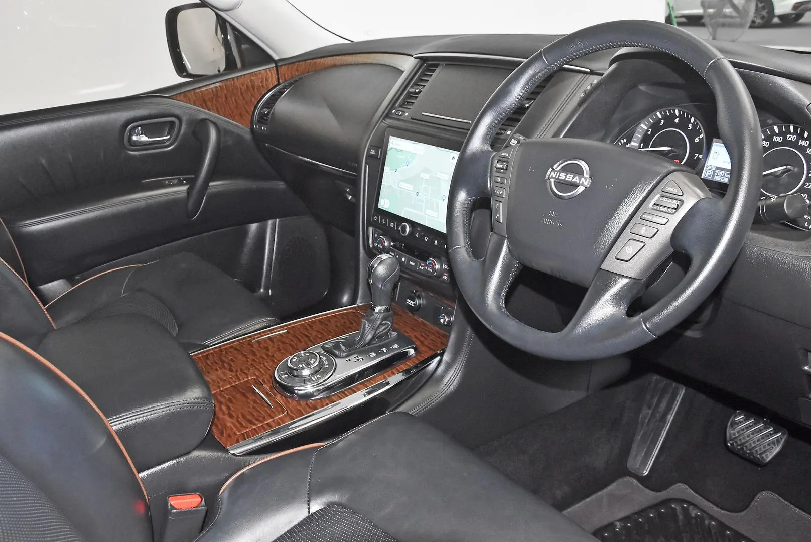 2024 Nissan Patrol Gallery Image 7