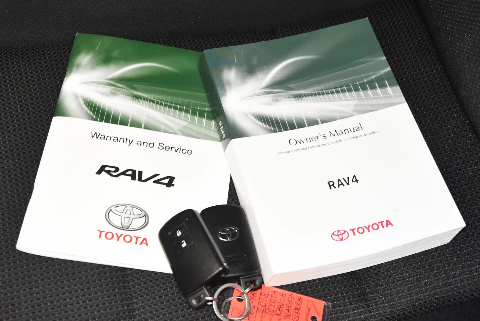 2018 Toyota RAV4 Gallery Image 19