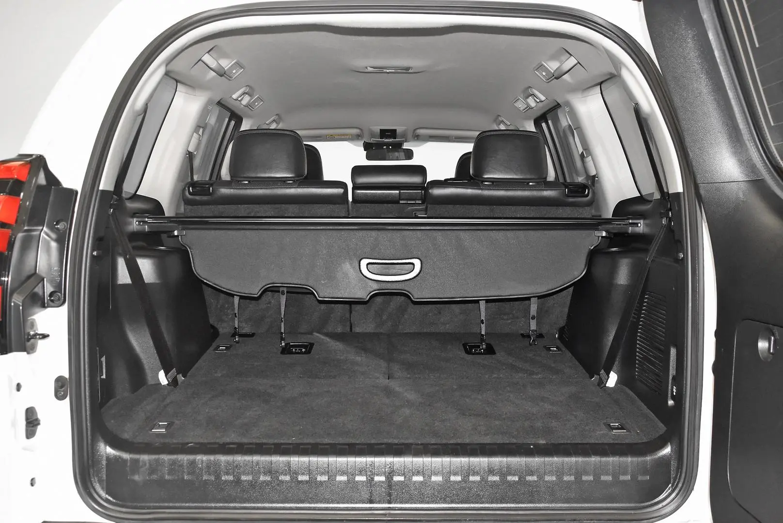 2020 Toyota Landcruiser Prado Gallery Image 19