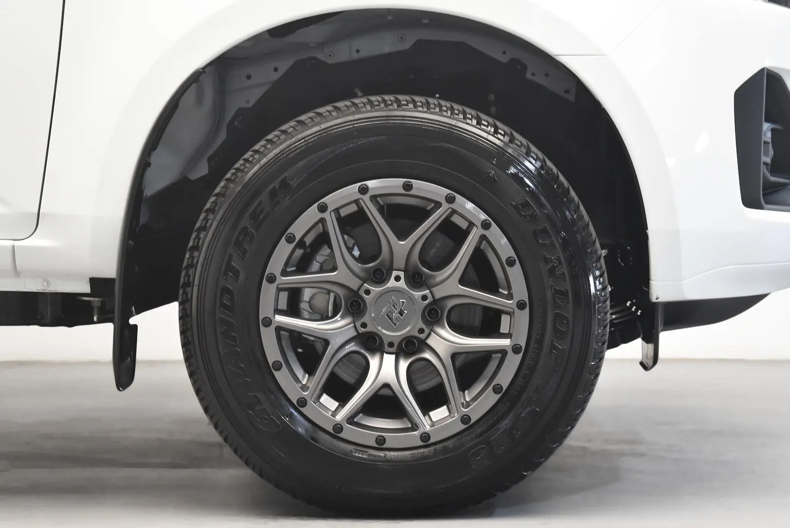 2025 Isuzu D-MAX Gallery Image 19