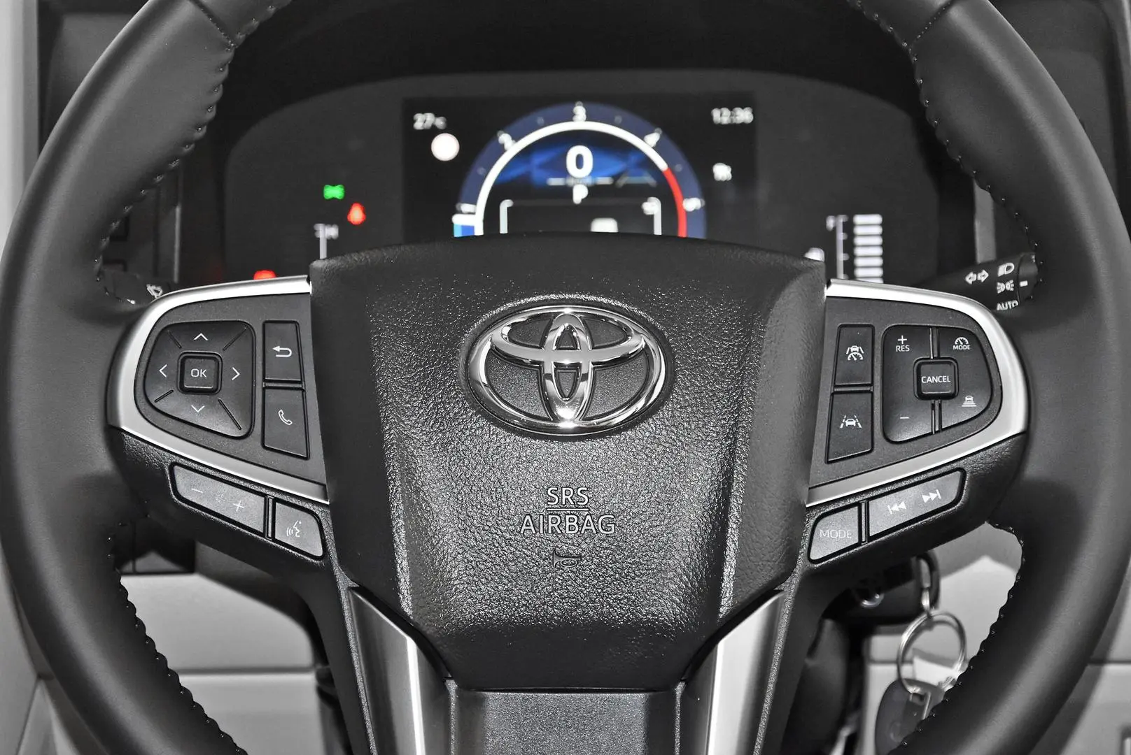 2025 Toyota Hiace Gallery Image 15