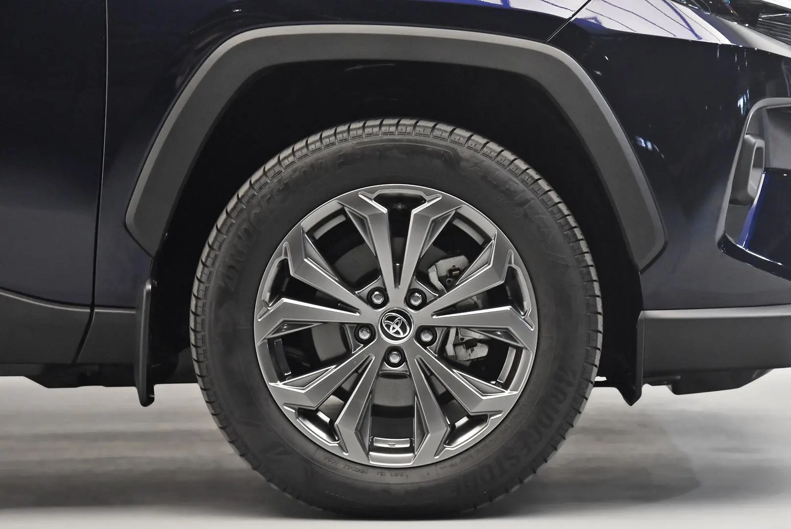 2024 Toyota RAV4 Gallery Image 23