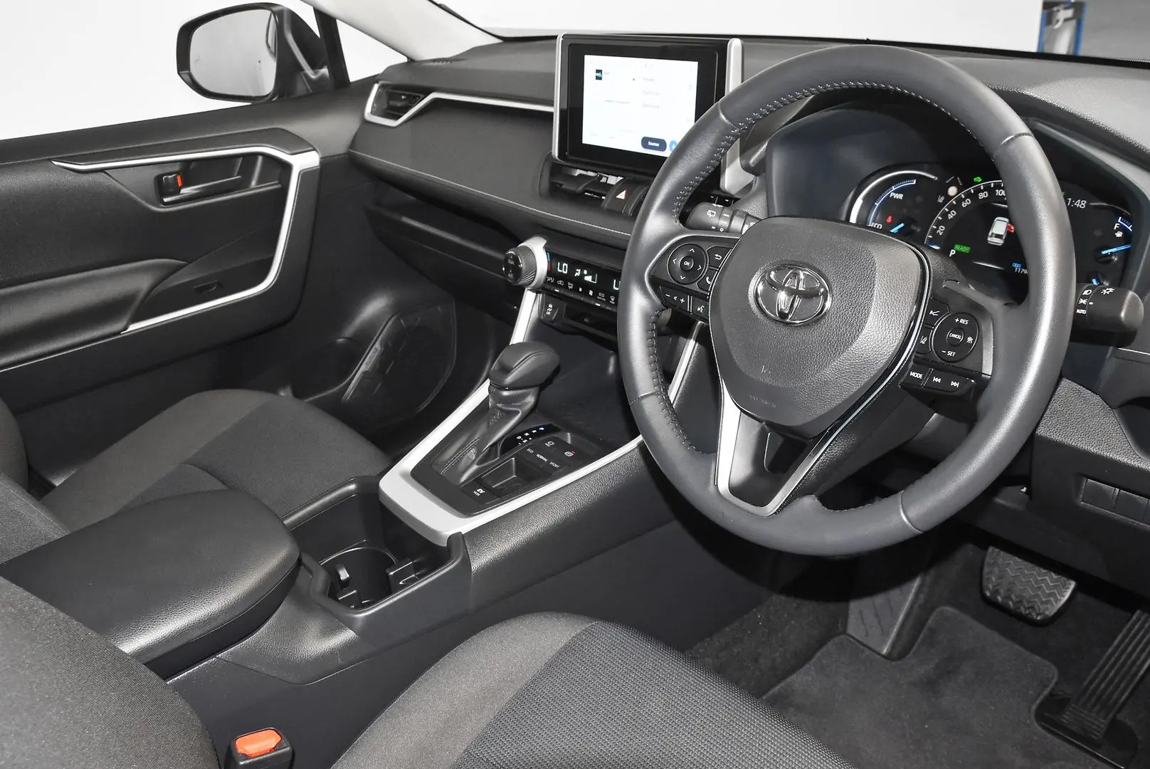 2024 Toyota RAV4 Gallery Image 9