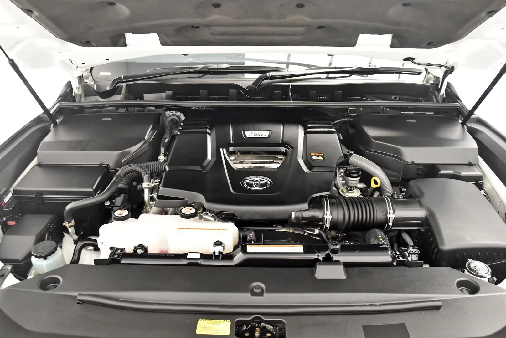 2023 Toyota Landcruiser Gallery Image 21