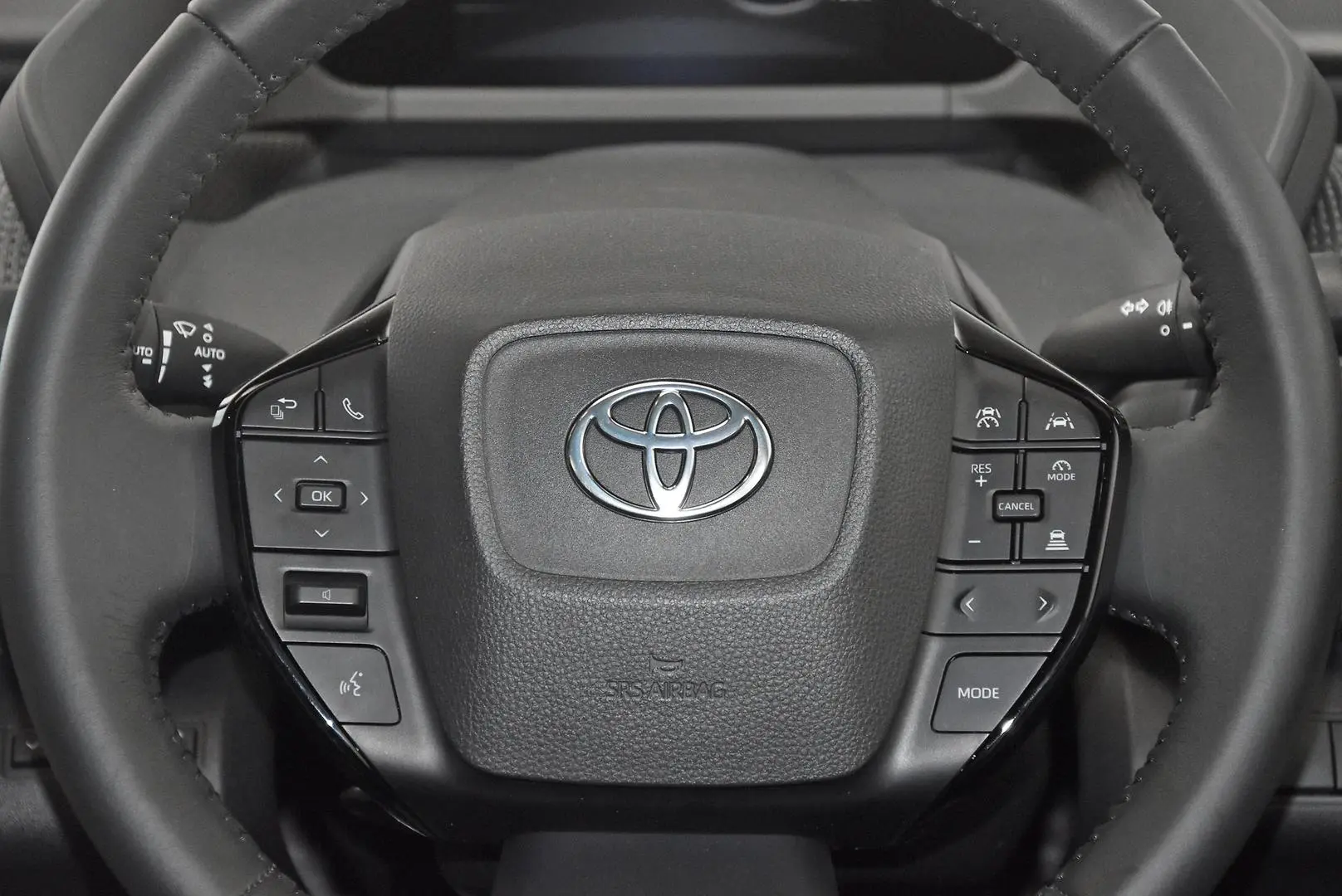 2024 Toyota bZ4X Gallery Image 15