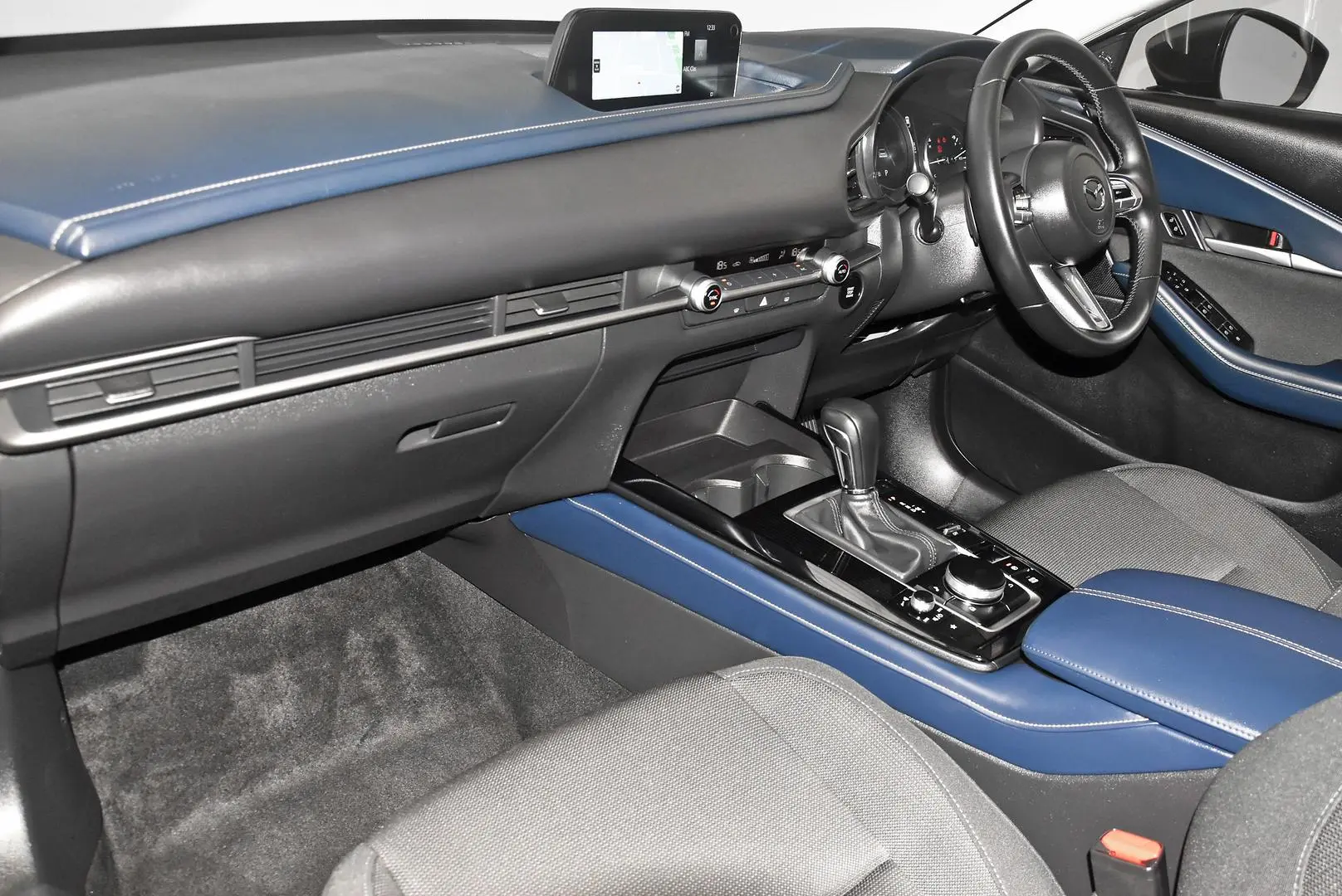 2022 Mazda CX-30 Gallery Image 16