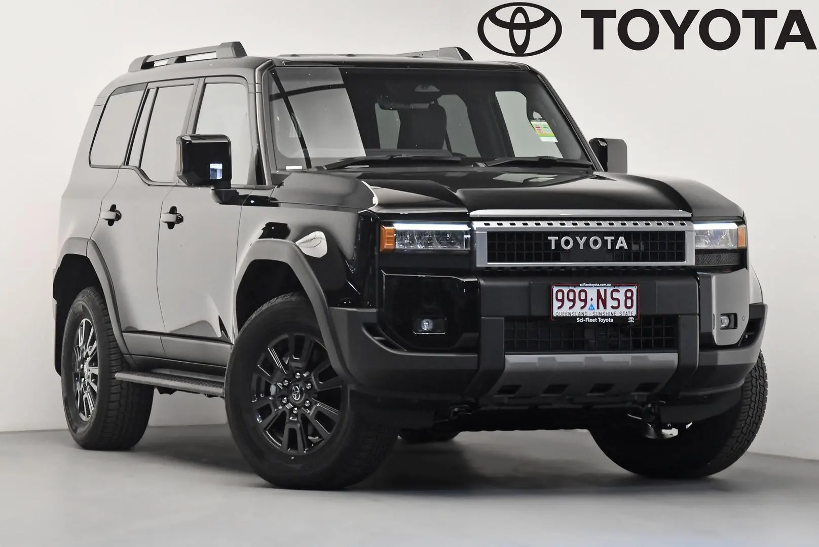 2025 Toyota Landcruiser Prado Gallery Image 1