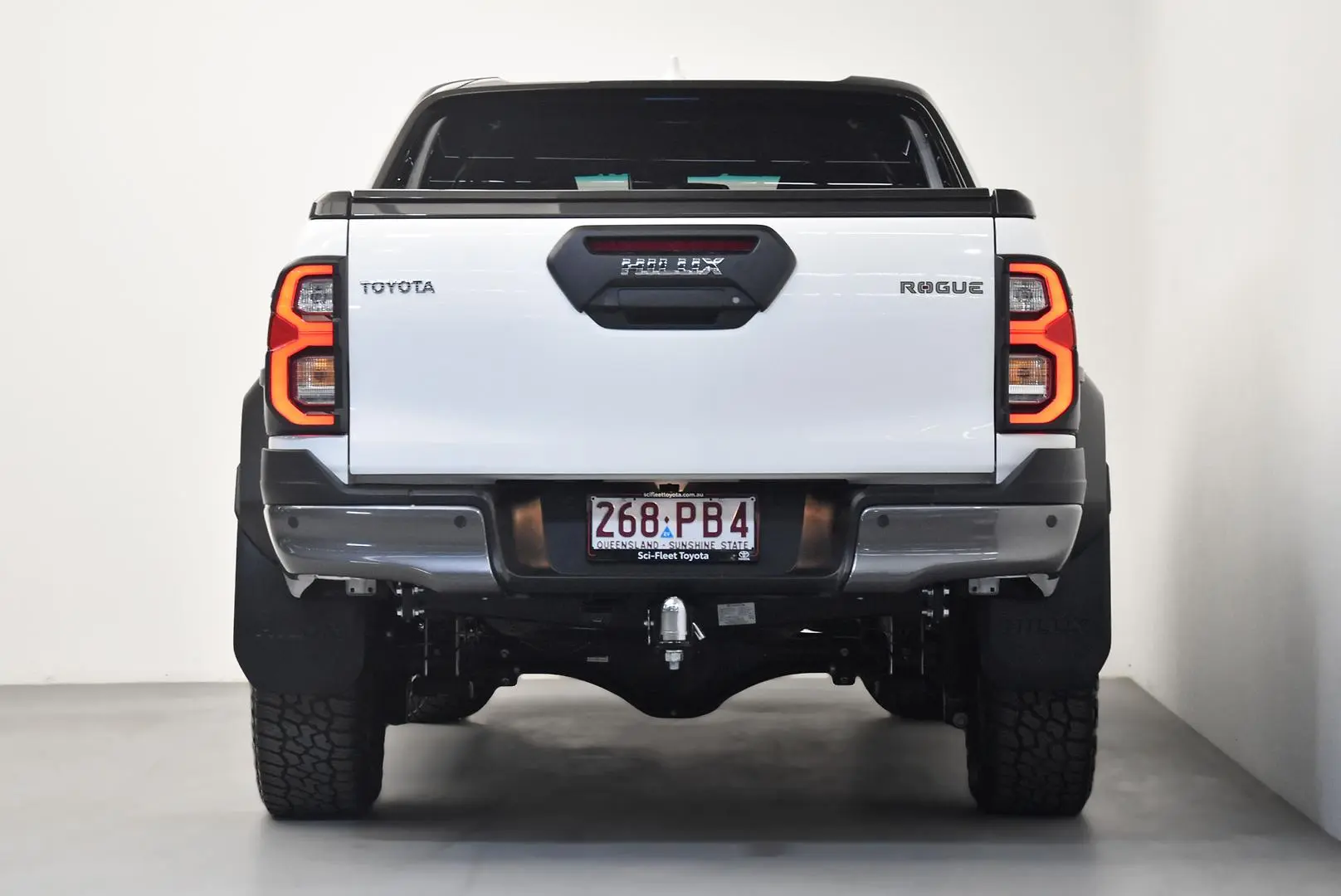 2024 Toyota Hilux Gallery Image 6