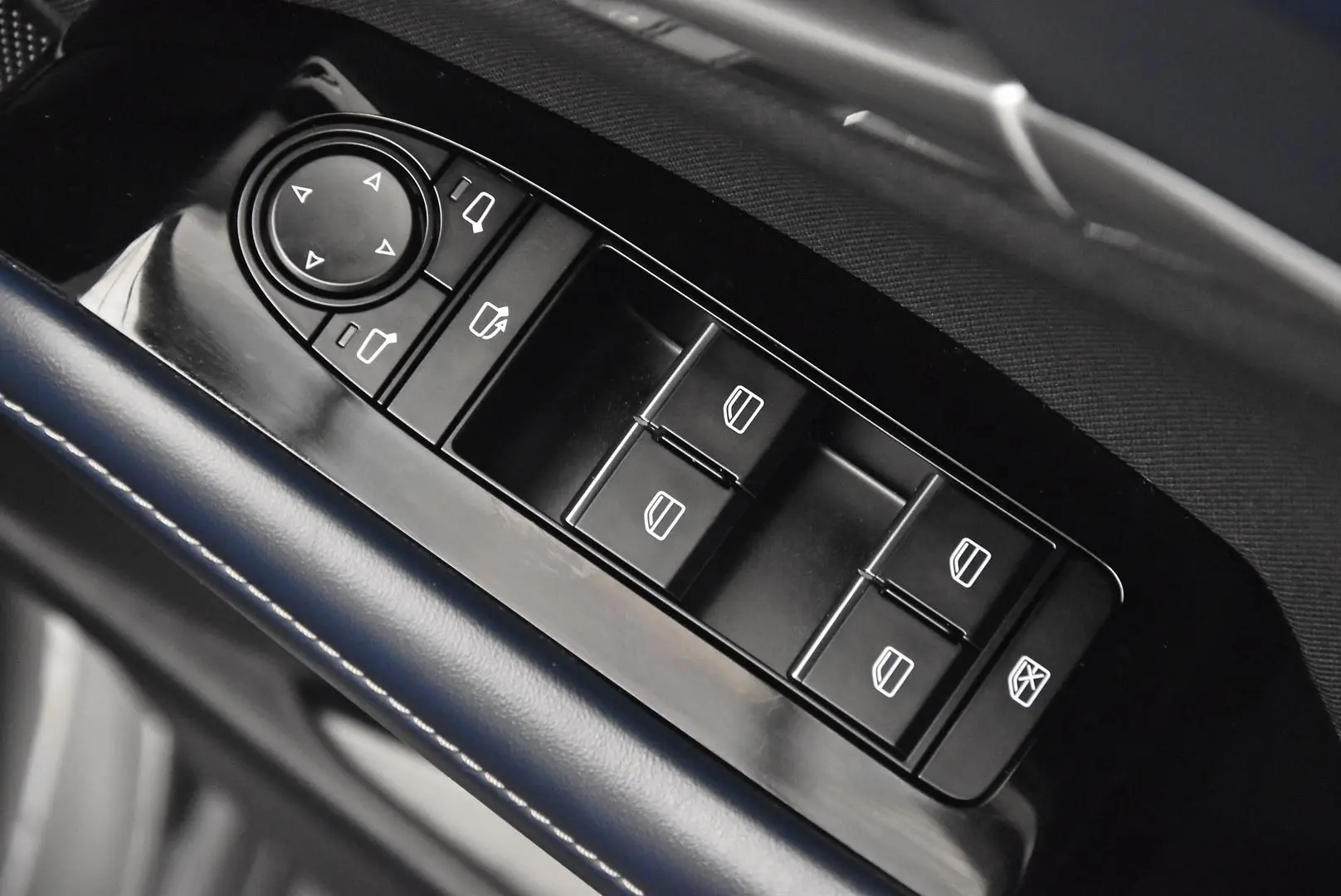 2022 Mazda CX-30 Gallery Image 9