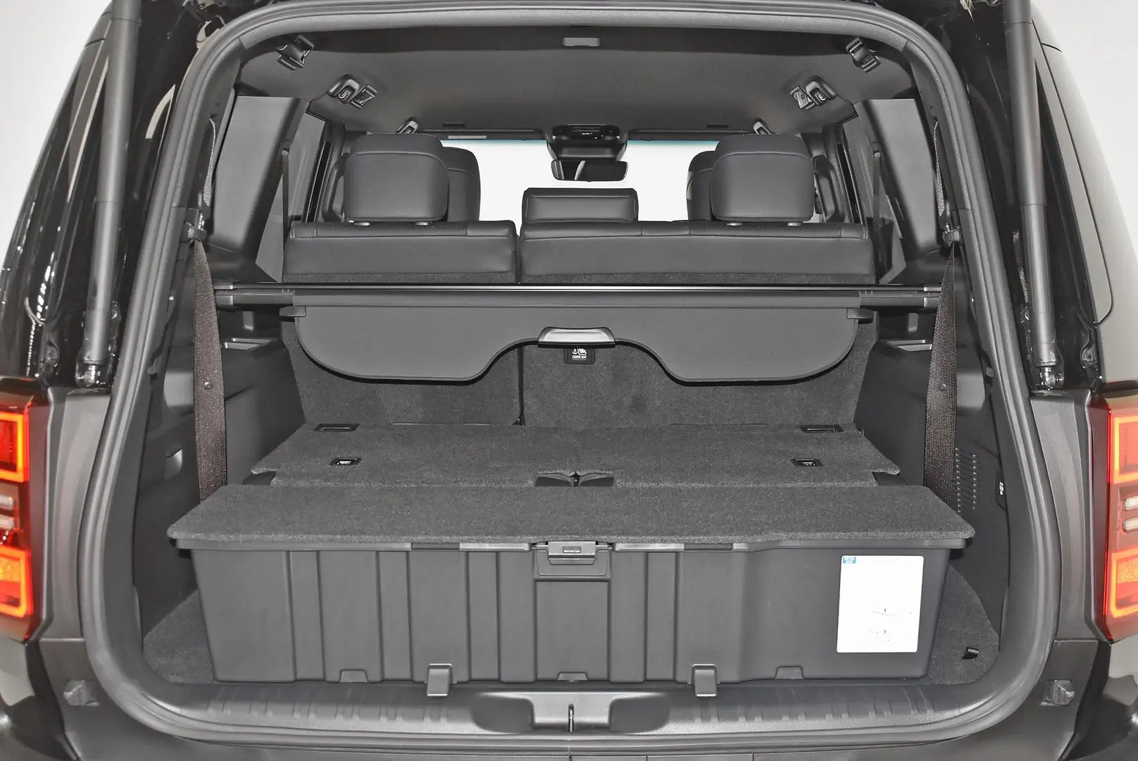 2025 Toyota Landcruiser Prado Gallery Image 19