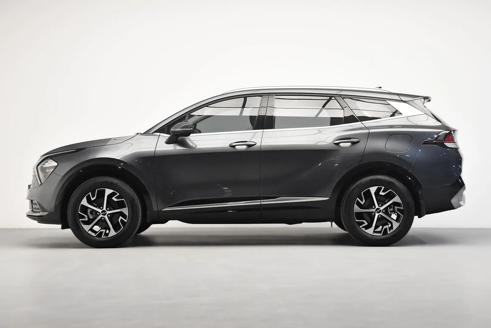 2023 Kia Sportage Gallery Image 4