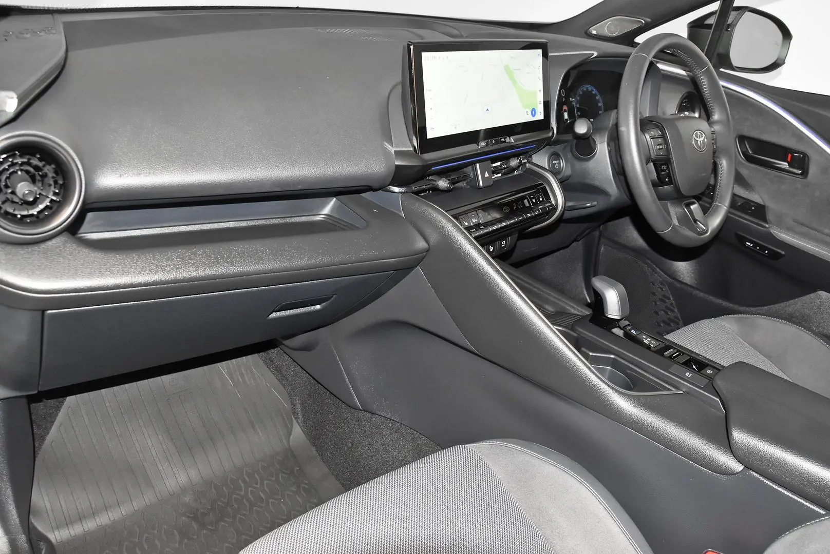 2024 Toyota C-HR Gallery Image 17